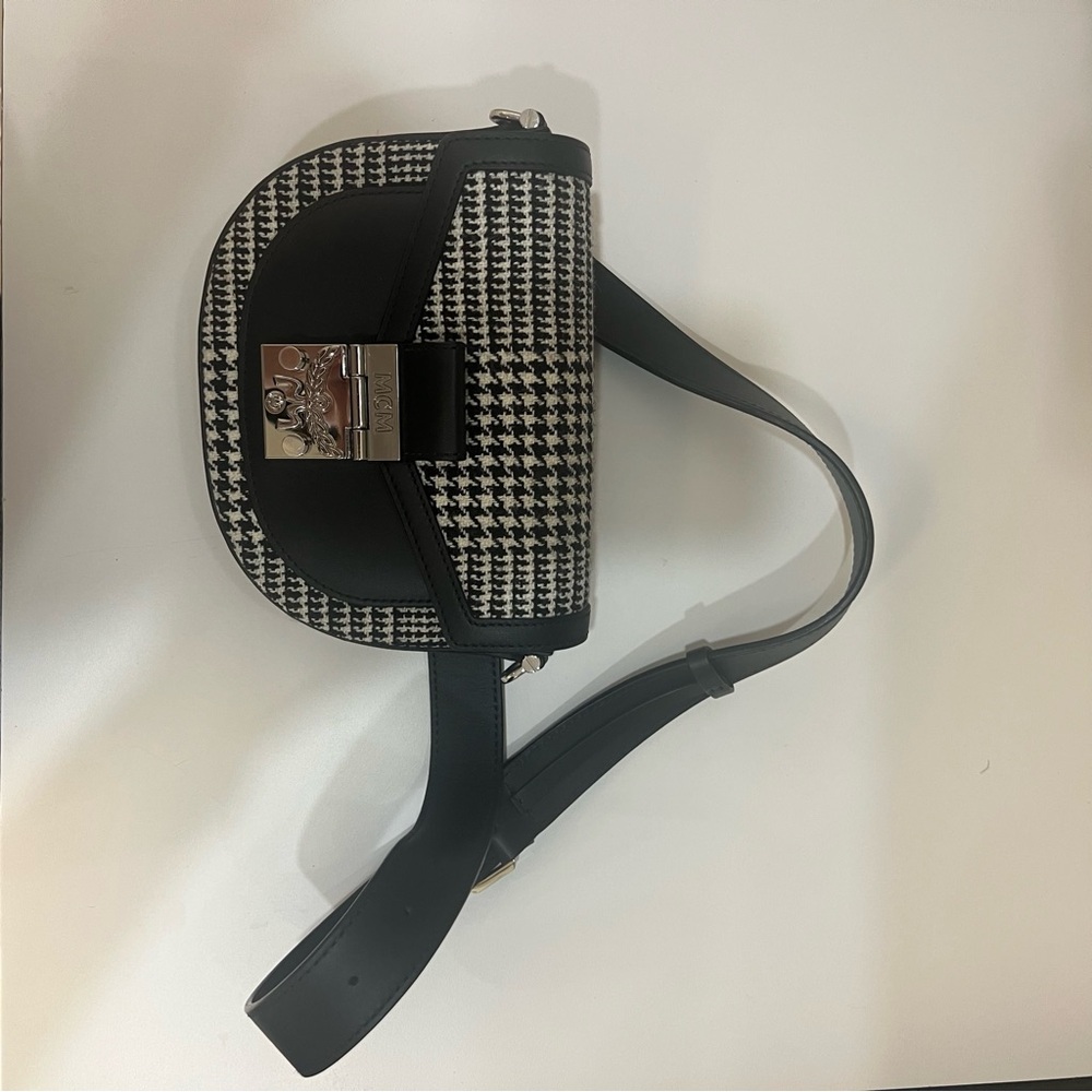 MCM houndstooth crossbody/ belt bag - Picture 2 of 6
